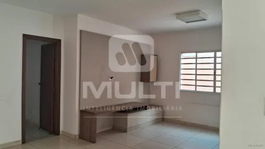 Casa com 3 Quartos à venda, 228m² no Umuarama, Uberlândia