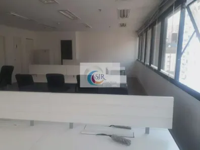 Sala Comercial para alugar, 248m² no Vila Olímpia, São Paulo