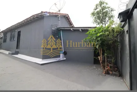 Casa com 4 Quartos para alugar, 150m² no Presidente Roosevelt, Uberlândia