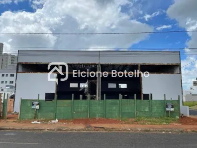 Galpão/Depósito/Armazém para alugar, 200m² no Novo Mundo, Uberlândia