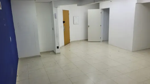 Sala Comercial com 3 Quartos para alugar, 70m² no Bom Retiro, São Paulo