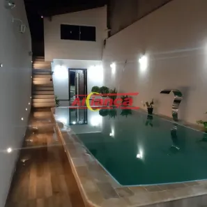 Casa com 4 Quartos à venda, 245m² no Cidade Soberana, Guarulhos