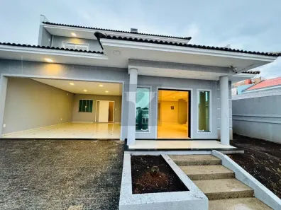 Casa com 3 Quartos à venda, 298m² no Uvaranas, Ponta Grossa