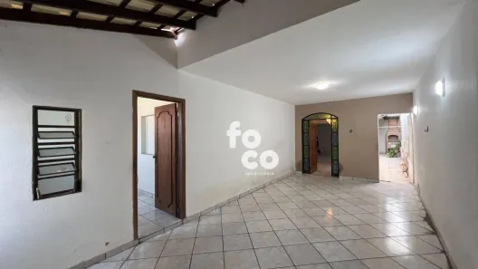 Casa com 3 Quartos à venda, 156m² no Nossa Senhora Aparecida, Uberlândia