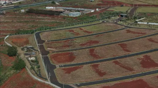 Lote/Terreno à venda, 392m² no Riviera Village, Cravinhos