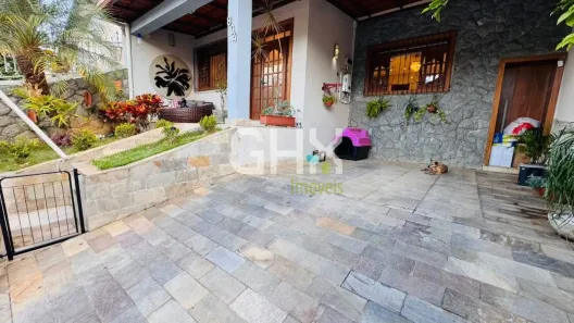 Casa com 4 Quartos à venda, 233m² no Sagrada Família, Belo Horizonte