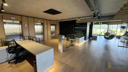 Sala Comercial para alugar, 39m² no Campeche, Florianópolis