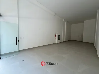 Sala Comercial para alugar, 95m² no Nações, Balneário Camboriú