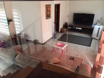 Sobrado com 3 Quartos à venda, 207m² no Jardim Virginia Bianca, São Paulo