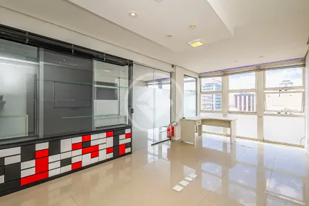Sala Comercial à venda, 57m² no Centro, Curitiba