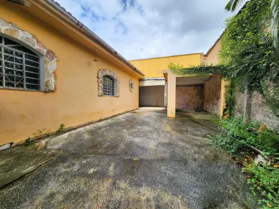 Casa com 3 Quartos à venda, 164m² no Pompéia, Belo Horizonte