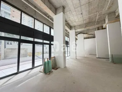 Ponto Comercial para alugar, 133m² no Condomínio Royal Park, São José dos Campos