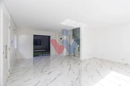 Sobrado com 3 Quartos à venda, 93m² no Uberaba, Curitiba