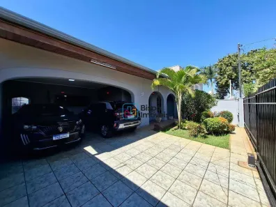 Casa com 3 Quartos à venda, 203m² no Vila Frezzarim, Americana