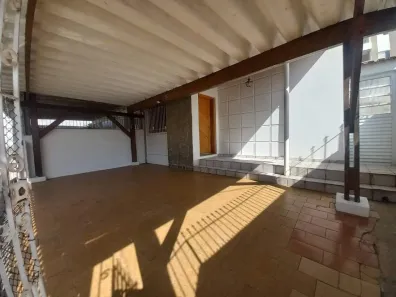Casa com 2 Quartos para alugar, 100m² no Cidade São Francisco, São Paulo
