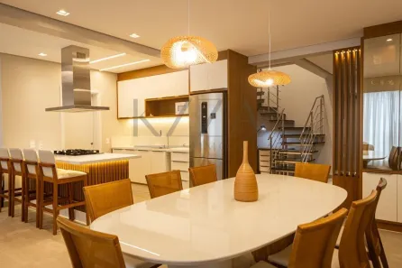 Sobrado com 3 Quartos à venda, 153m² no Cachoeira do Bom Jesus, Florianópolis