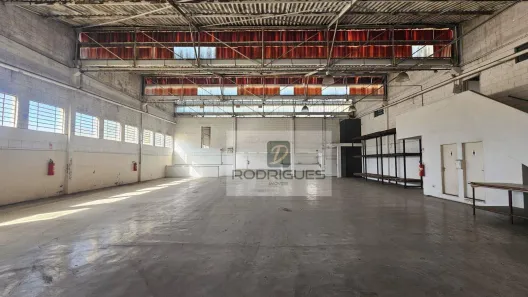 Galpão/Depósito/Armazém para venda ou aluguel, 2942m² no Centro, Diadema