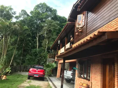 Casa de Condomínio com 3 Quartos à venda, 350m² no Cumbari, Mairiporã