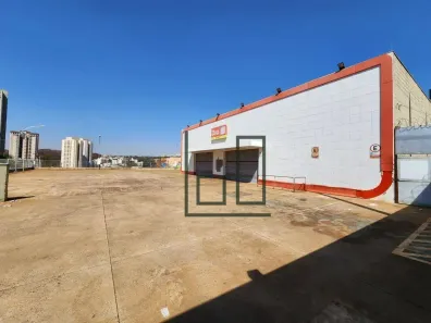 Ponto Comercial para alugar, 878m² no Jardim Botânico, Ribeirão Preto