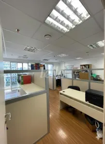 Sala Comercial para alugar, 42m² no Vila Olímpia, São Paulo
