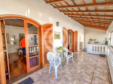 Casa com 3 Quartos à venda, 323m² no Jardim São José, Itatiba