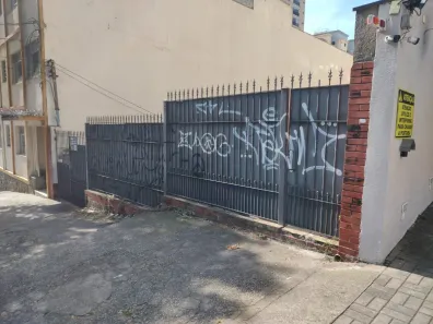 Casa com 4 Quartos para alugar, 250m² no Perdizes, São Paulo