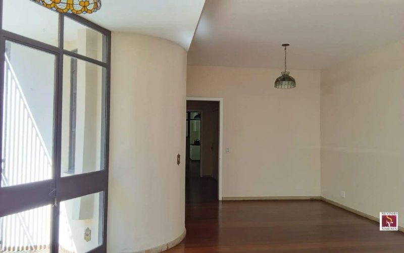 Apartamento com 4 quartos — Santo Antônio, Belo Horizonte