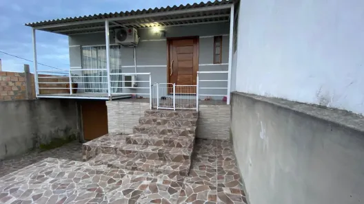 Casa com 2 Quartos à venda, 113m² no Mário Quintana, Porto Alegre