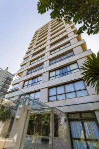 Apartamento com 3 Quartos para alugar, 250m² no Mont Serrat, Porto Alegre