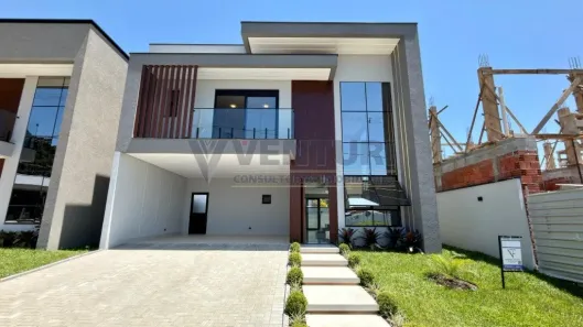 Sobrado com 3 Quartos à venda, 202m² no Aviação, São José dos Pinhais