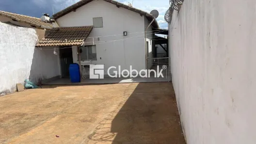 Casa com 3 Quartos à venda, 100m² no Jardim Primavera, Montes Claros
