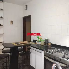 Sobrado com 3 Quartos à venda, 212m² no Cidade Morumbi, São José dos Campos