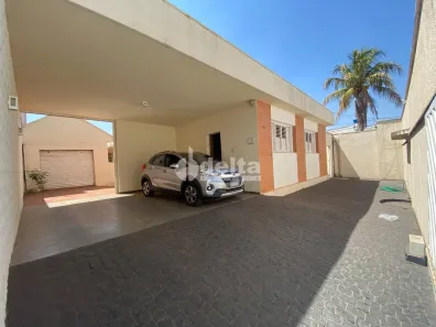 Casa com 3 Quartos à venda, 311m² no Centro, Uberlândia