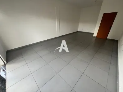 Sala Comercial para alugar, 18m² no Jardim Holanda, Uberlândia