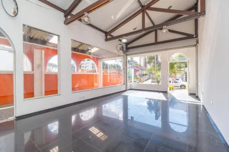 Ponto Comercial com 1 Quarto para alugar, 123m² no Portão, Curitiba