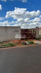 Lote/Terreno à venda, 200m² no Jardim Marajó, Uberaba