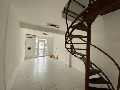 Sala Comercial com 4 Quartos para alugar, 163m² no Nazaré, Belém