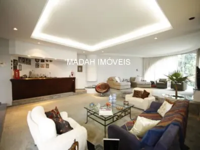 Sobrado com 4 Quartos à venda, 743m² no Sumaré, São Paulo