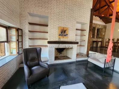 Casa com 4 Quartos à venda, 390m² no Chácara de La Rocca, Carapicuíba
