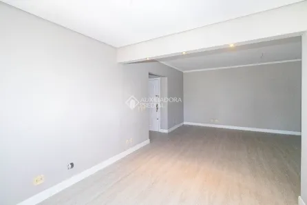 Apartamento com 2 Quartos para alugar, 110m² no Mont Serrat, Porto Alegre