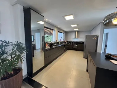 Casa com 3 Quartos à venda, 345m² no Vila São Judas Thadeu, Botucatu