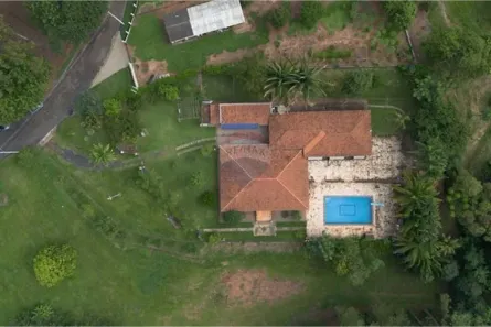 Casa com 6 Quartos à venda, 688m² no Monte Alto, Monte Alto