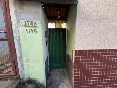 Casa com 1 Quarto para alugar, 45m² no Angola, Betim
