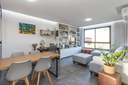 Apartamento com 2 Quartos à venda, 70m² no Vila Ipiranga, Porto Alegre