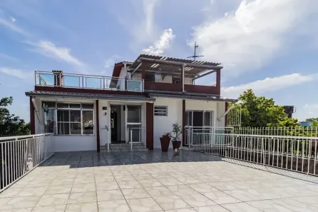 Sobrado com 3 Quartos à venda, 175m² no Viamópolis, Viamão
