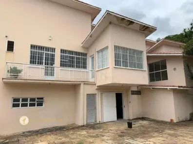 Casa com 7 Quartos para alugar, 773m² no Pacaembu, São Paulo