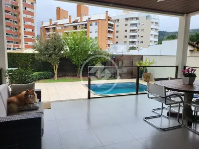 Casa com 4 Quartos à venda, 220m² no Córrego Grande, Florianópolis