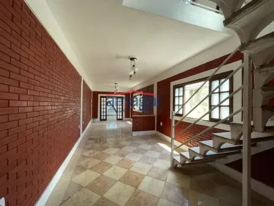 Sobrado com 3 Quartos à venda, 232m² no Jardim do Portal, Jacareí