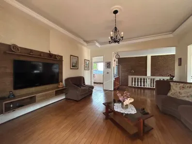 Casa com 3 Quartos à venda, 267m² no Santo Antônio, Jaú