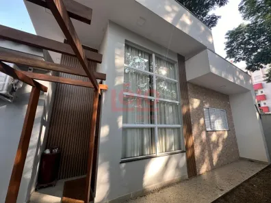 Casa com 3 Quartos para alugar, 118m² no Zona 07, Maringá